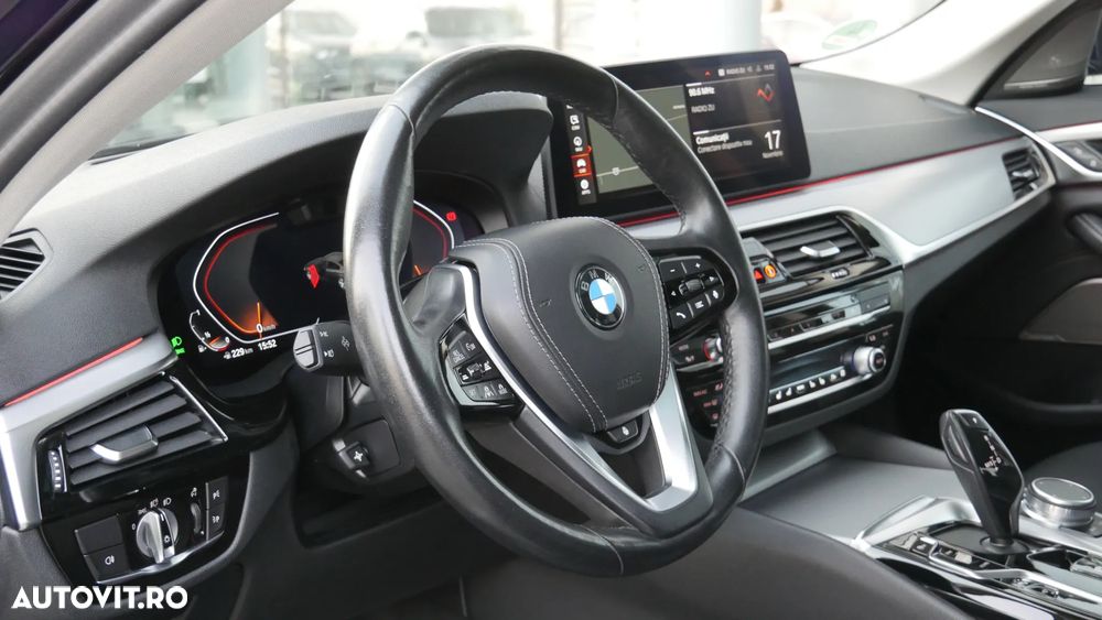 BMW Seria 5 530i xDrive AT - 2