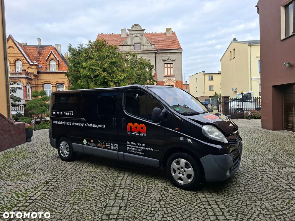 Opel Vivaro - 1