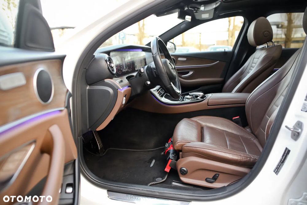 Mercedes-Benz Klasa E 220 d 4Matic All-Terrain 9G-TRONIC Avantgarde - 16