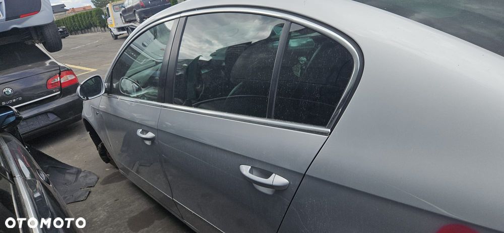VW PASSAT B6 2.0 TDI BMP 05-09r - PAS BEZPIECZEŃSTWA LEWY PRAWY - 11