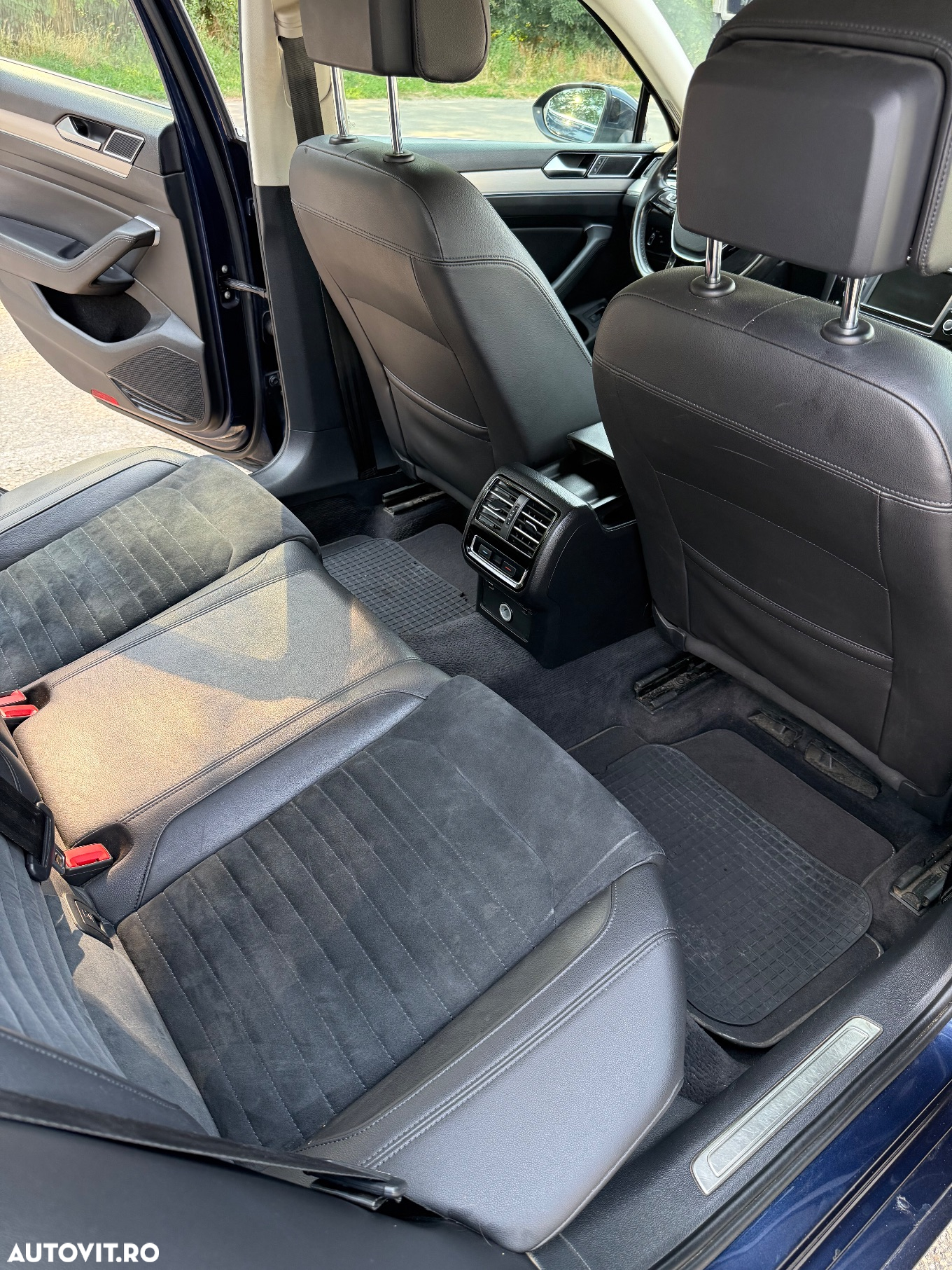 Volkswagen Passat 2.0 TDI Highline - 15