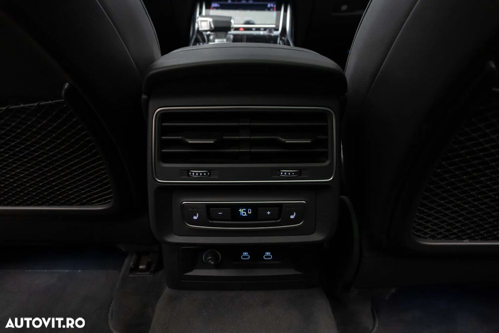 Audi Q7 55 TFSI e quattro Tiptronic PHEV S Line - 29