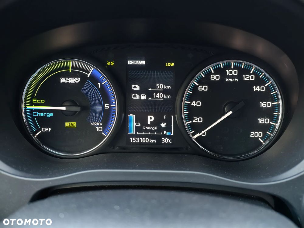 Mitsubishi Outlander - 7