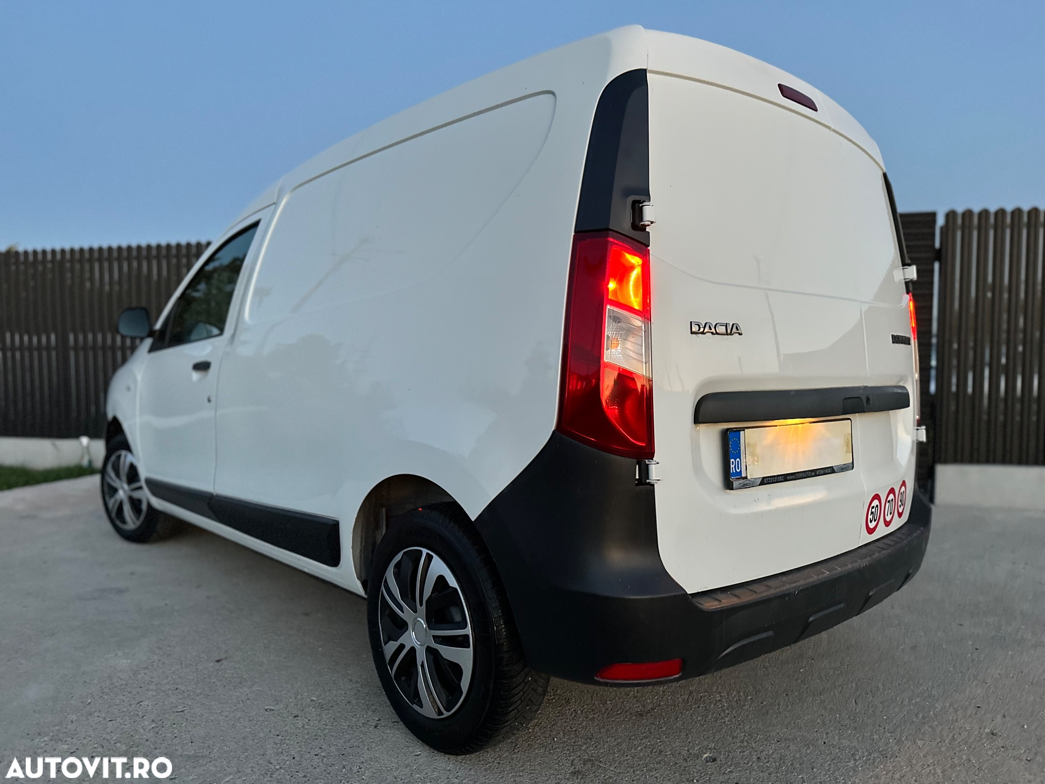 Dacia Dokker - 27