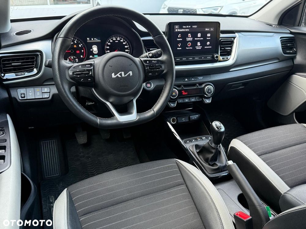 Kia Stonic 1.0 T-GDI MHEV L Business Line - 10