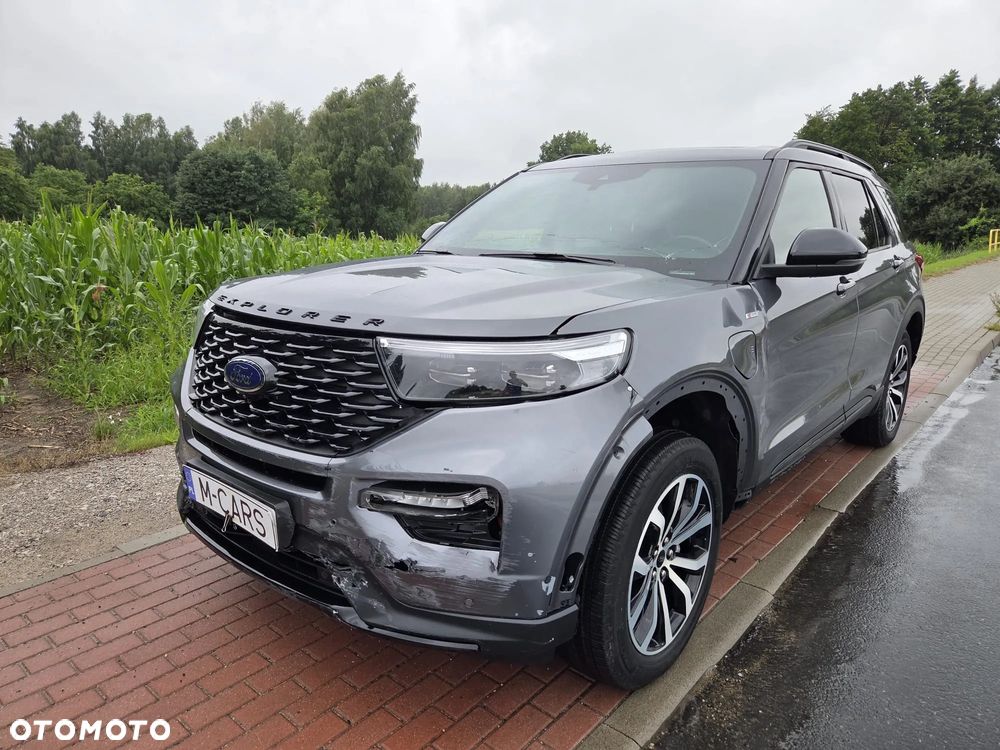 Ford Explorer EcoBoost Plug-in Hybrid ST-LINE - 2