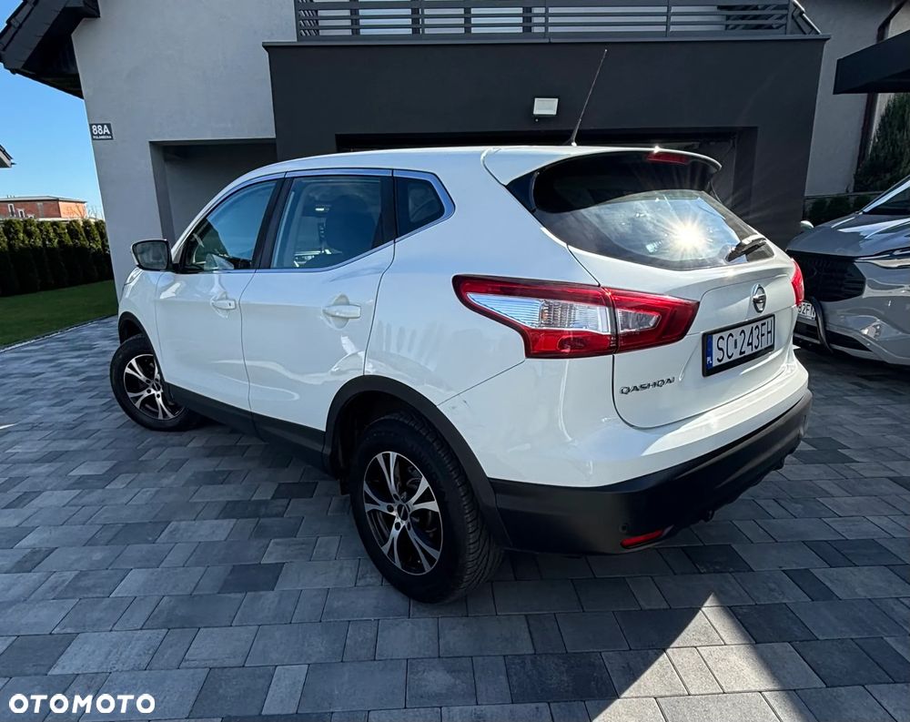 Nissan Qashqai 1.2 DIG-T Acenta EU6 - 4