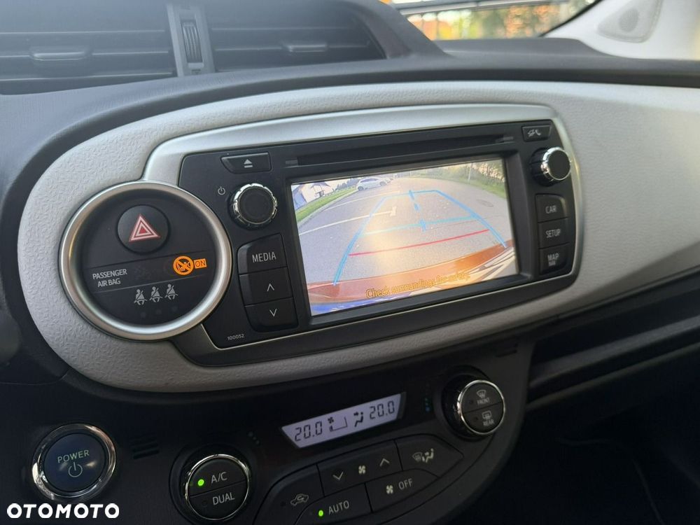 Toyota Yaris - 11