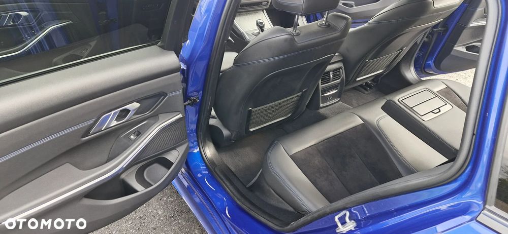 BMW Seria 3 320d Touring xDrive M Sport - 15