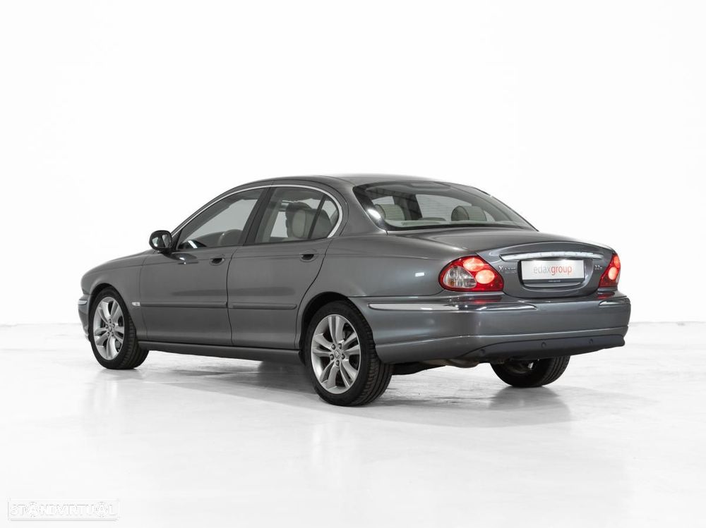 Jaguar X-Type - 4