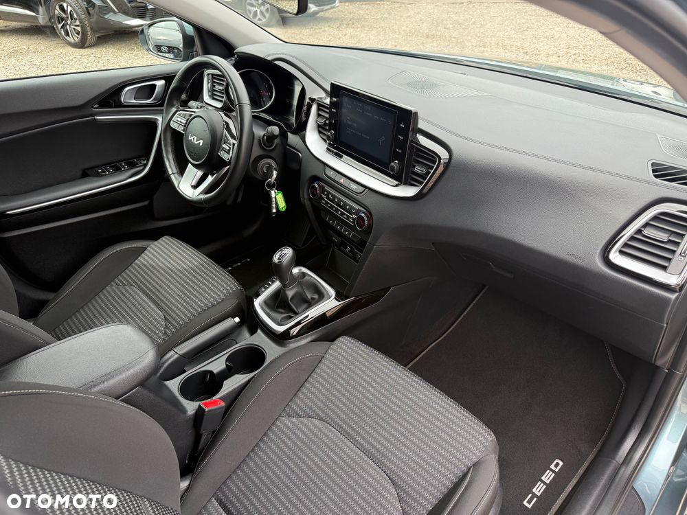 Kia Ceed 1.5 T-GDI L Business Line - 10