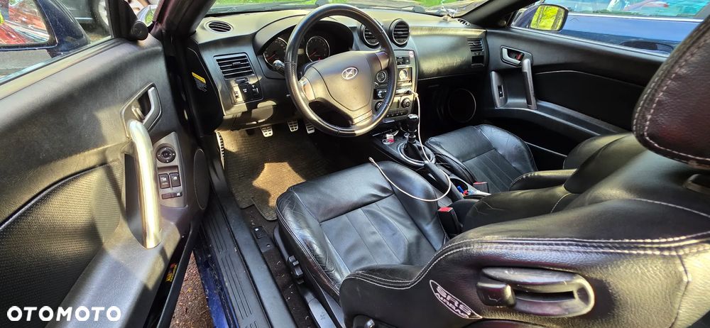 Hyundai Coupe 2.7 V6 Sport - 7