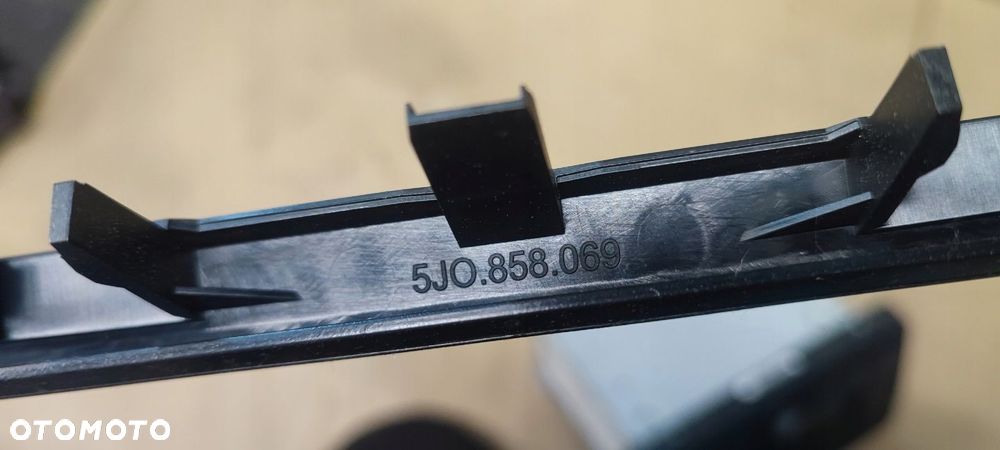 SKODA FABIA II 07-10 RADIO FABRYCZNE CD DANCE  RAMKA  KOD - 5