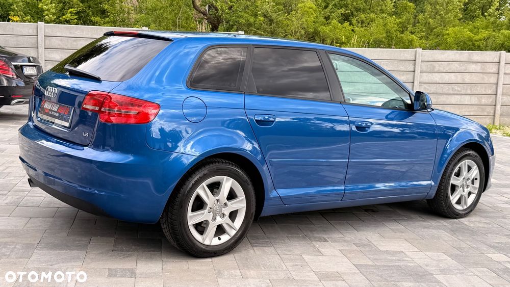Audi A3 Sportback 1.6 Ambiente - 9