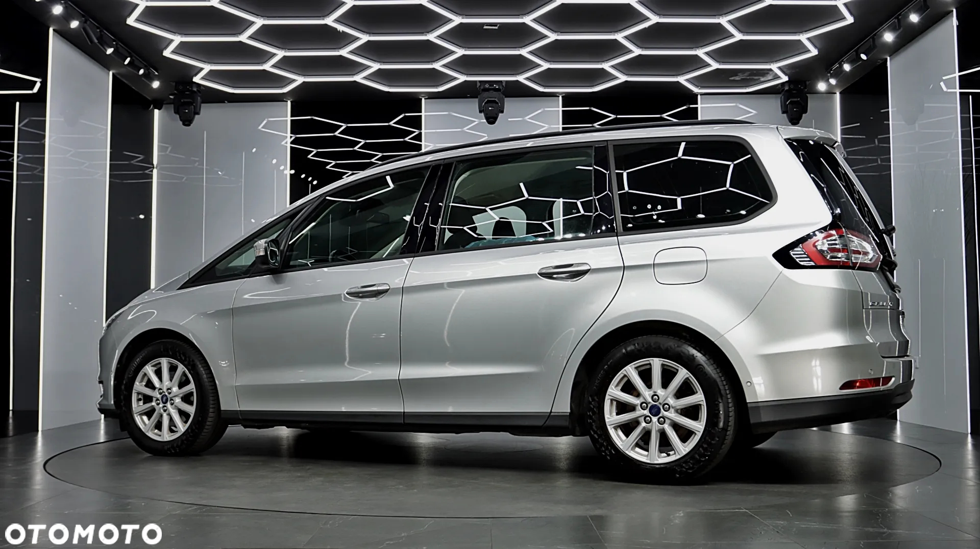 Ford Galaxy - 4