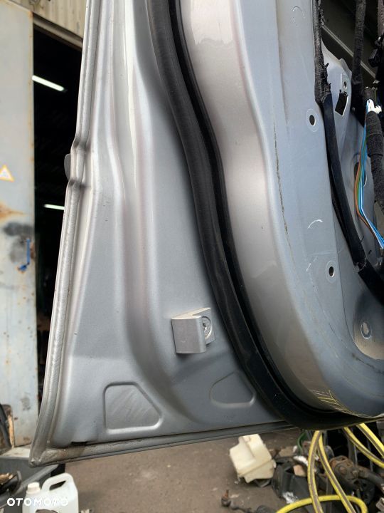 DRZWI PRZEDNIE LEWE TITANSILBER 354 BMW E46 - 4