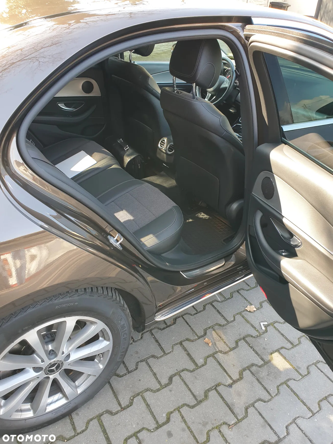 Mercedes-Benz Klasa E 220 d 4-Matic 9G-TRONIC - 11