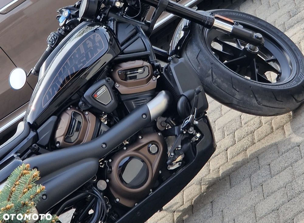 Harley-Davidson Sportster - 1