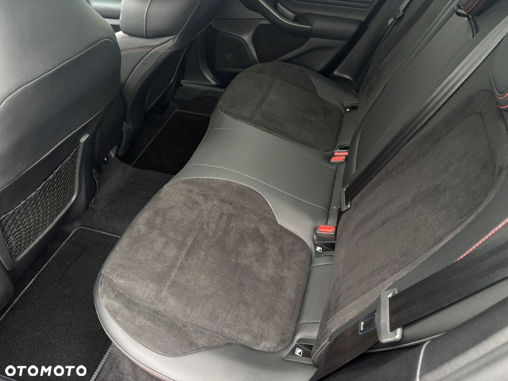 Ford Focus 2.3 EcoBoost ST X - 27