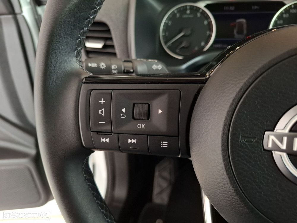 Nissan Qashqai 1.3 DIG-T Engage - 10