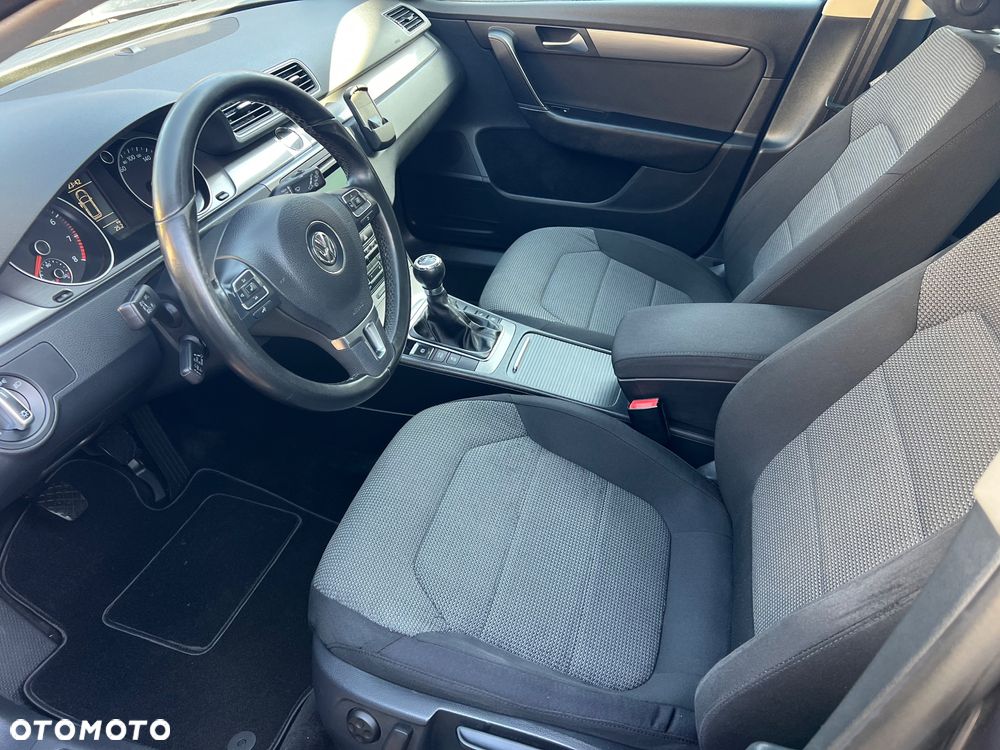 Volkswagen Passat 1.8 TSI Exclusive - 7