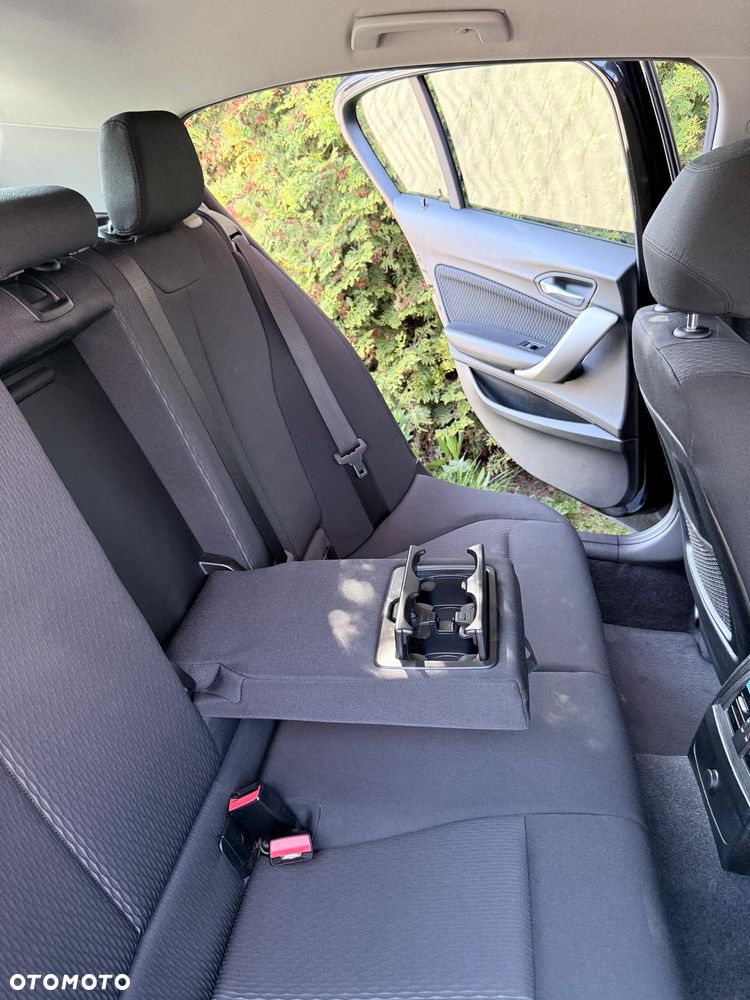 BMW Seria 1 120d Sport-Aut Advantage - 23