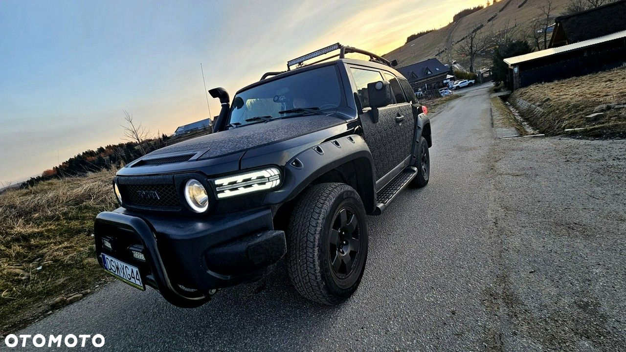 Toyota FJ - 6