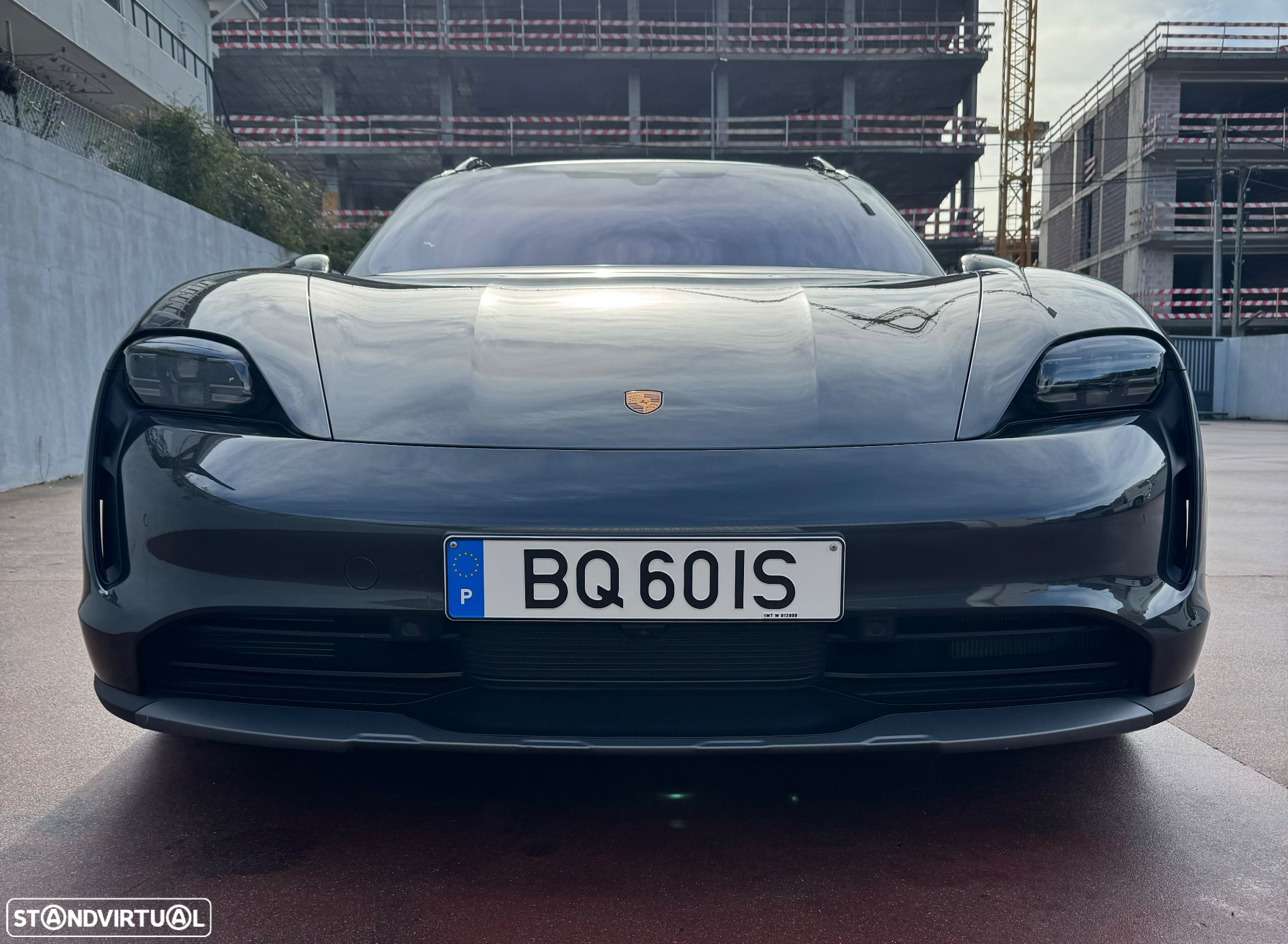 Porsche Taycan Cross Turismo 4 - 9