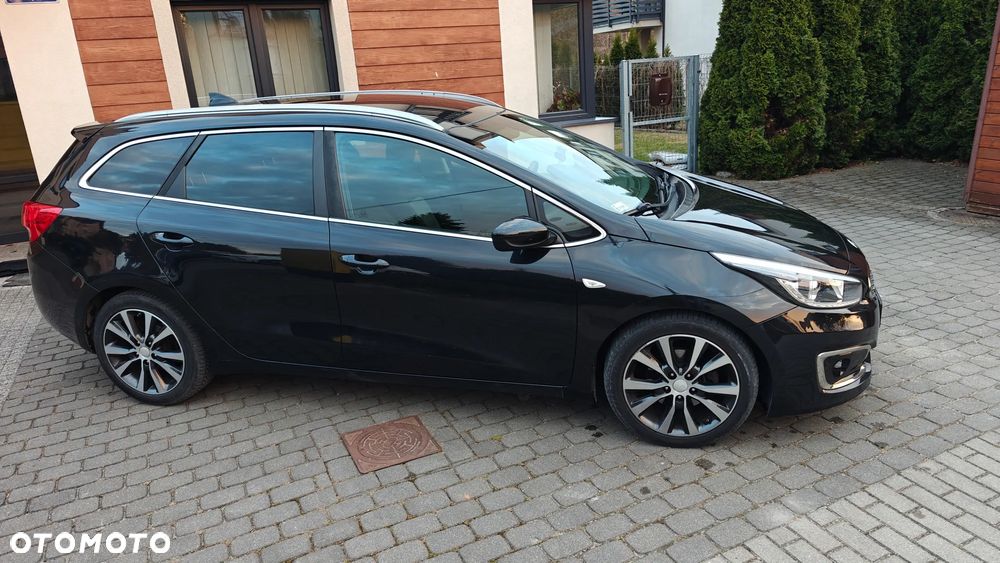 Kia Ceed 1.6 CRDi 136 ISG Spirit - 16