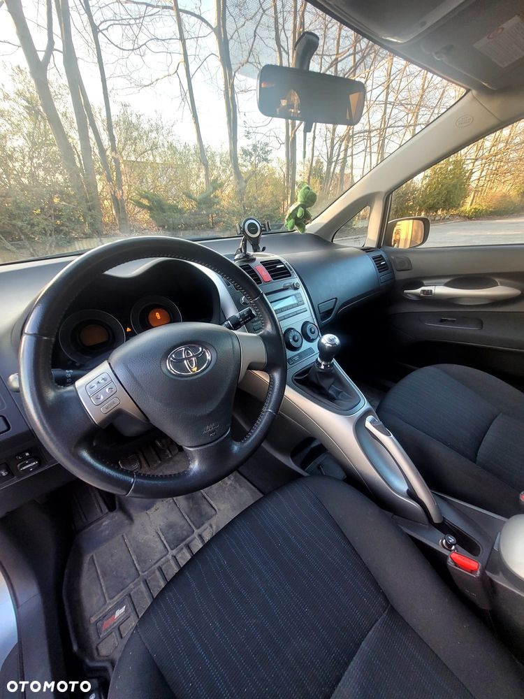 Toyota Auris - 8
