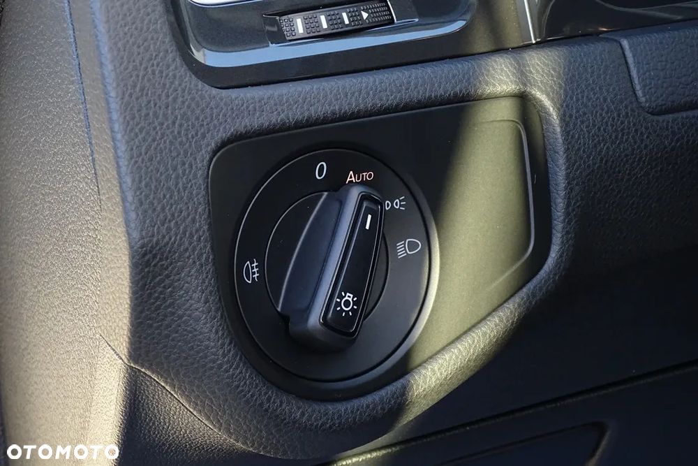 Volkswagen Golf VII 1.6 TDI BMT Trendline - 21