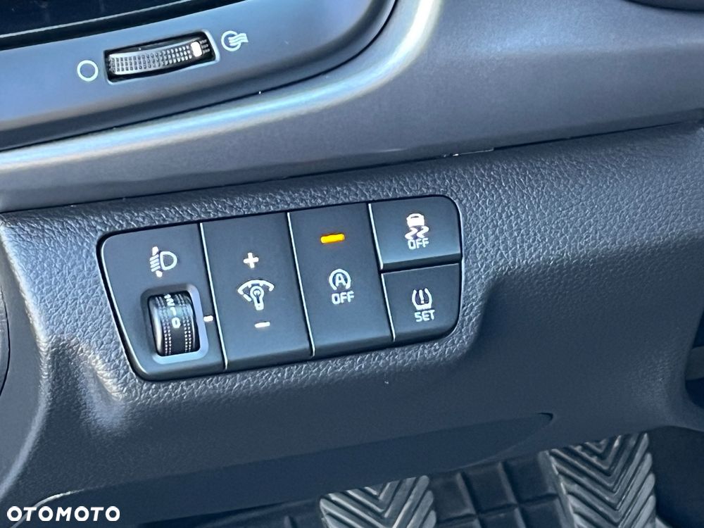 Kia Rio 1.2 M - 22
