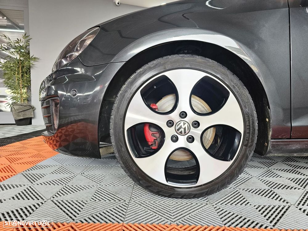 VW Golf - 10