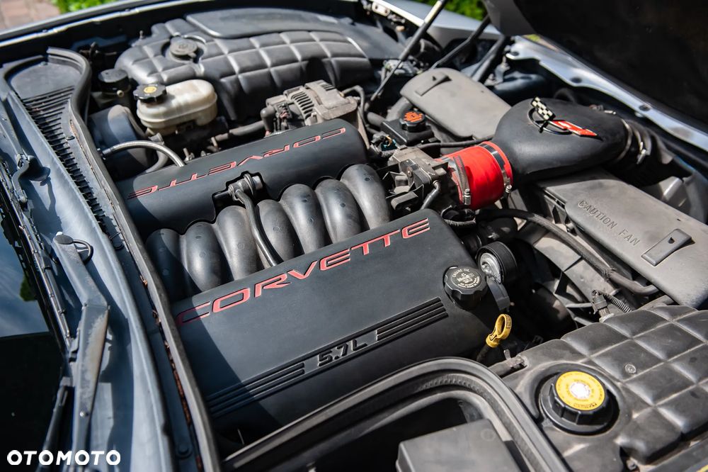 Chevrolet Corvette - 20