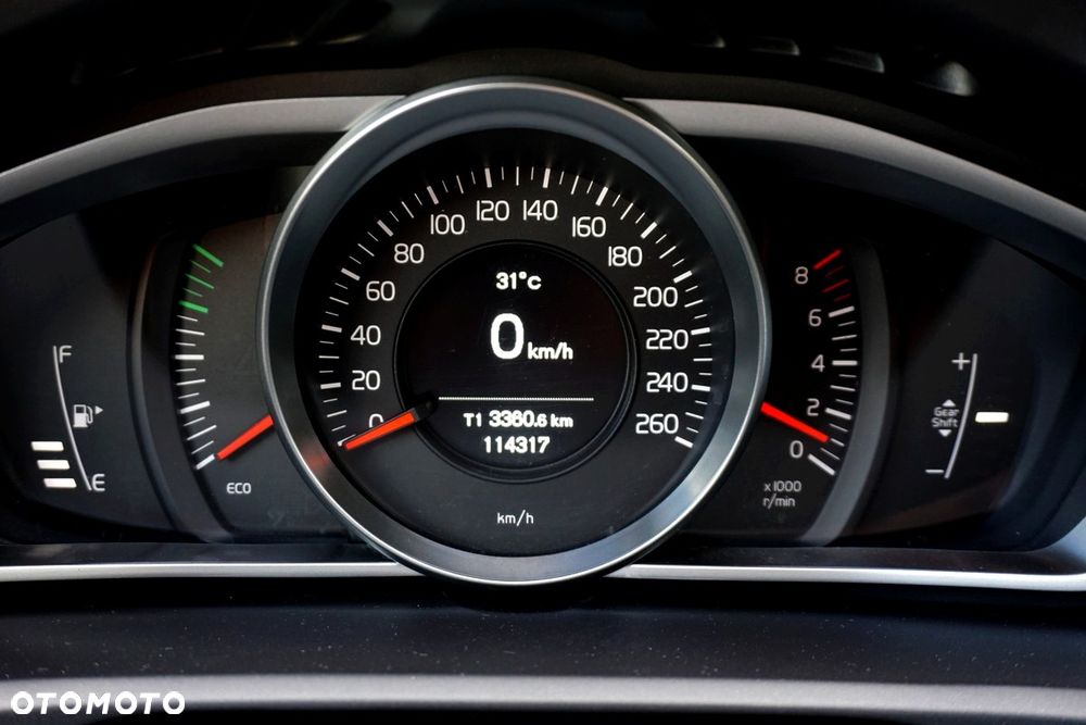 Volvo V40 T2 Drive-E Summum - 26