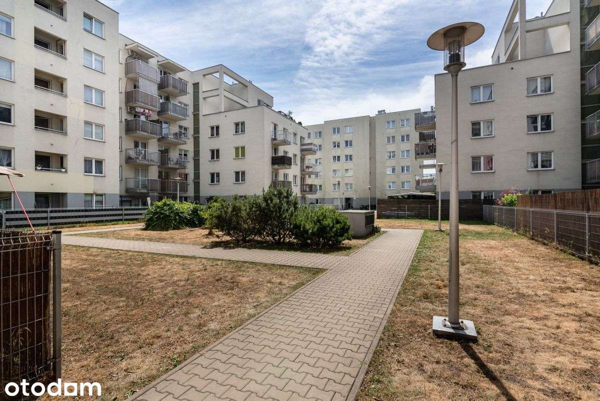 Duże 2-pokojowe w spokojnej okolicy