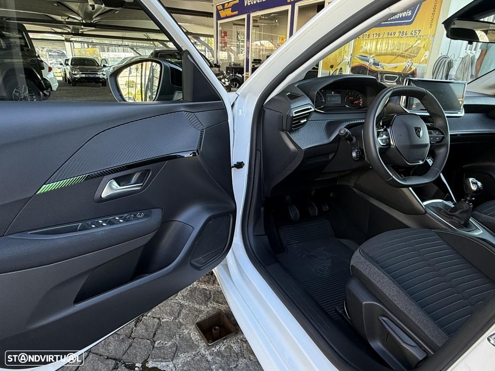 Peugeot 208 1.2 PureTech Active - 23