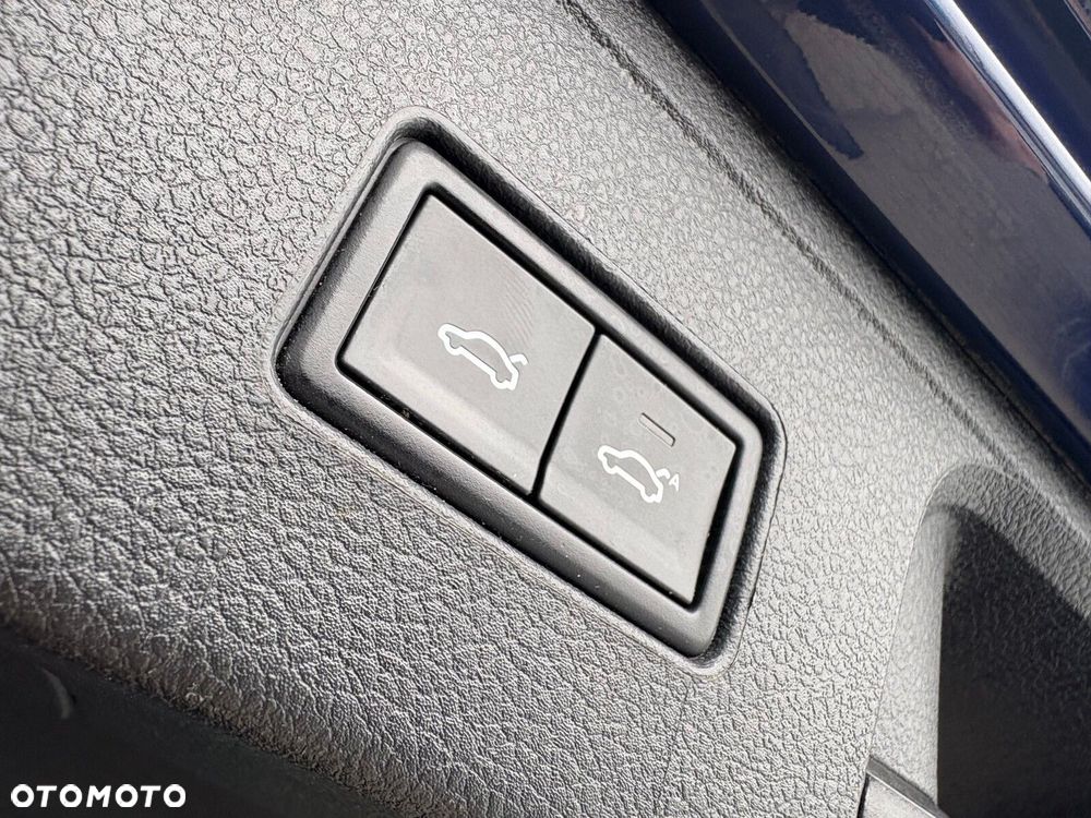 Volkswagen Passat - 20