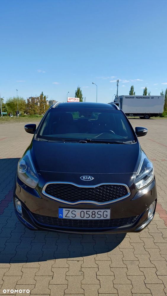 Kia Carens 1.7 CRDi XL 7os - 8