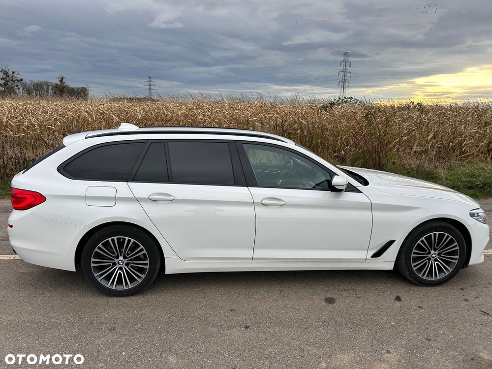 BMW Seria 5 520d Sport Line - 13