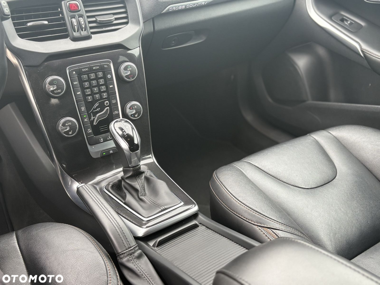 Volvo V40 - 16