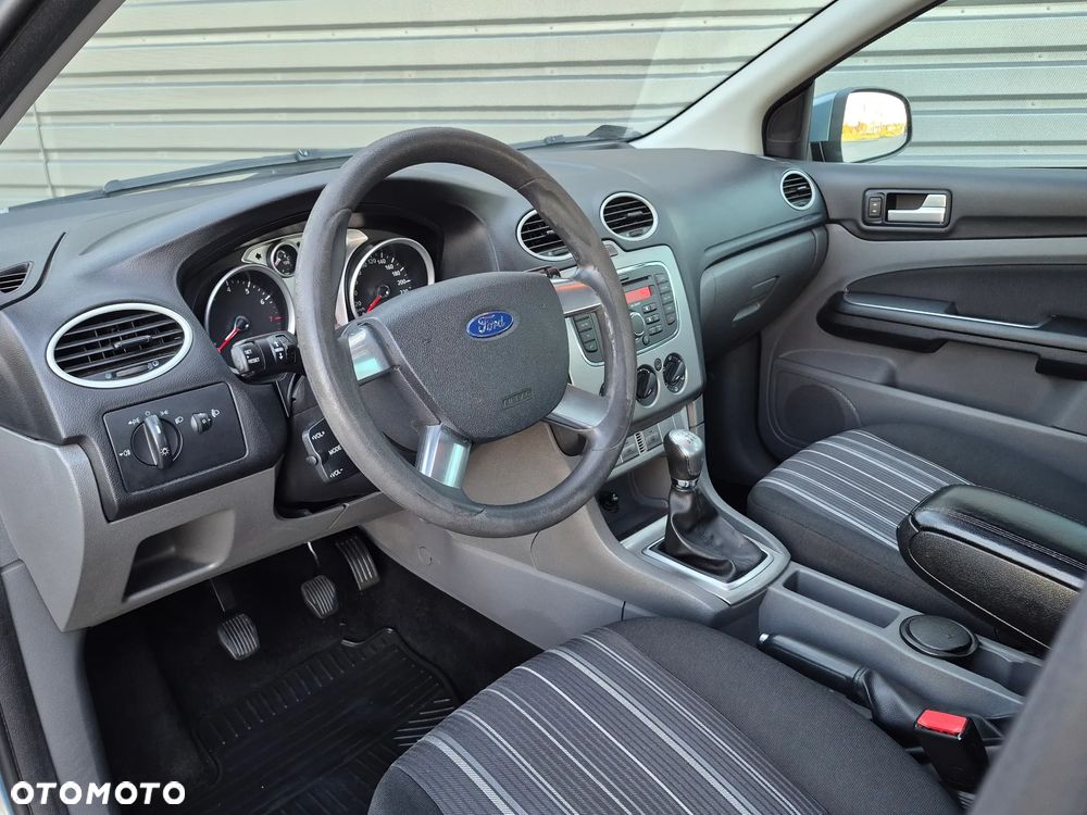 Ford Focus 1.6 X100 - 13