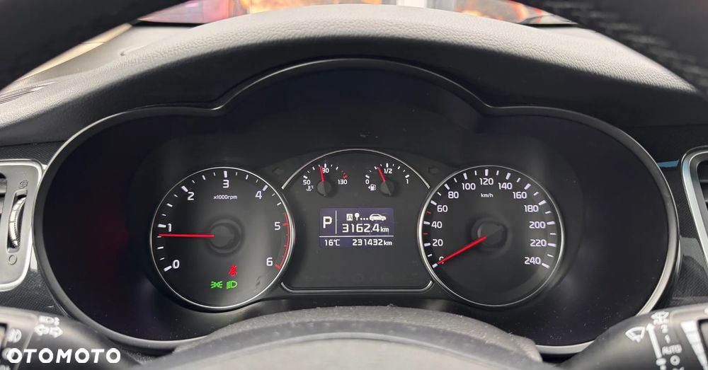 Kia Carens 1.7 CRDi L 7os DCT - 20