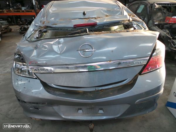 Para Peças Opel Astra H (A04) - 2