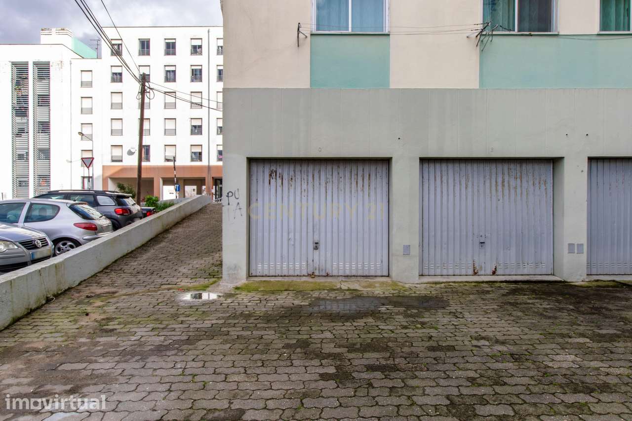 Apartamento T3 com GARAGEM no Feijó - Grande imagem: 5/35