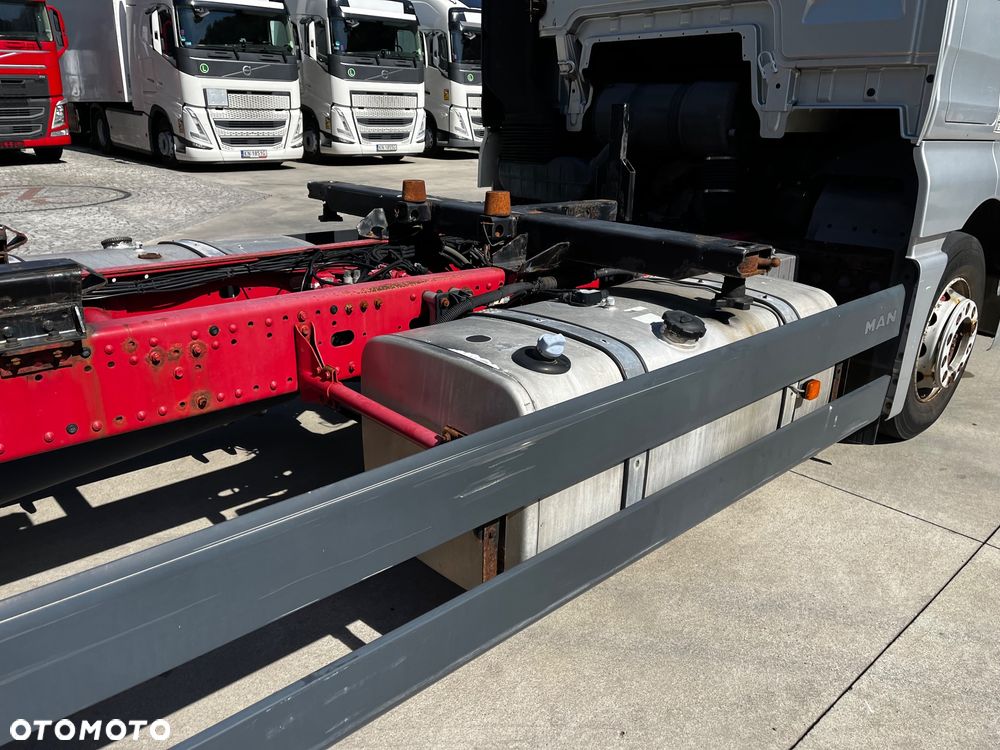 MAN TGX 18.480 // Euro 5 // 6x2 // BDF // Cały na poduszkach // Automat // - 11