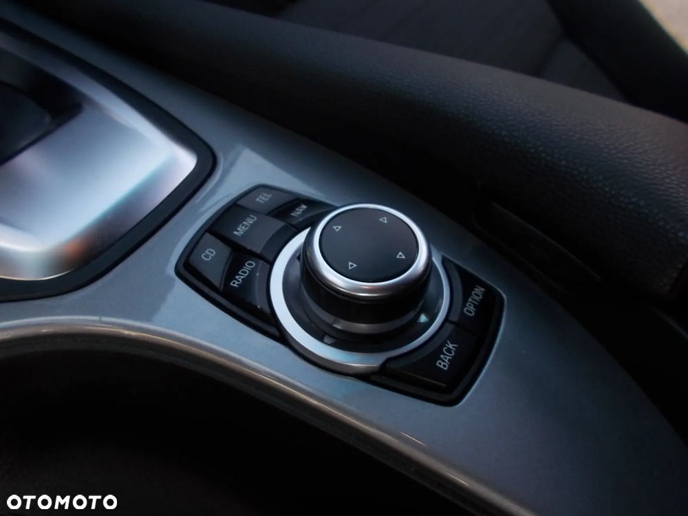 BMW Seria 5 525d - 10