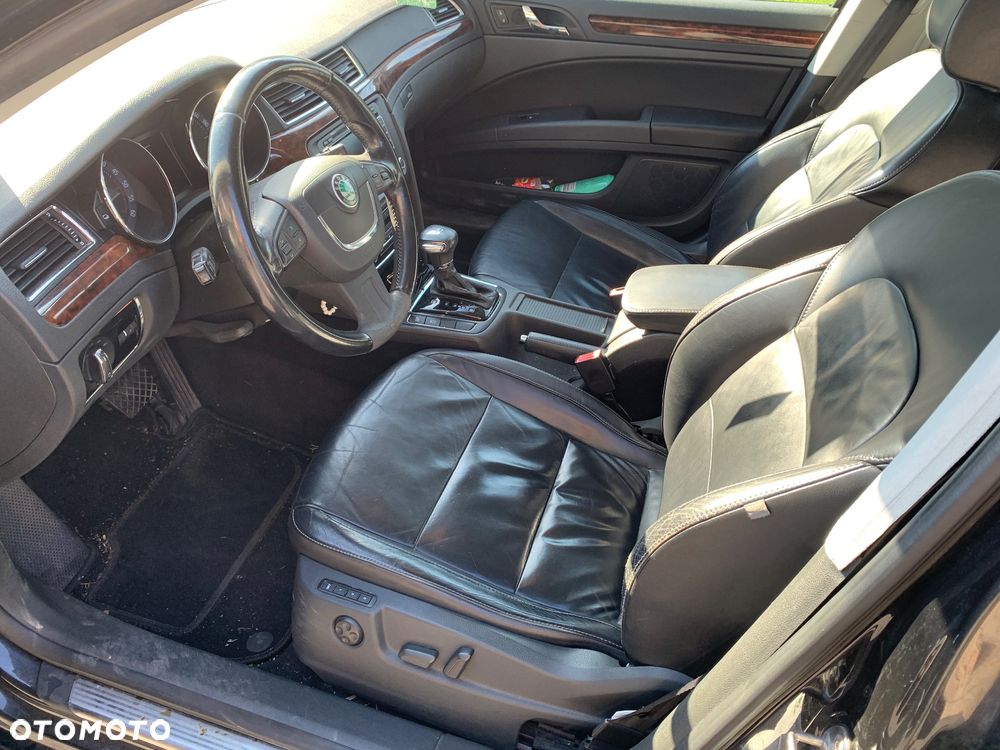 Skoda Superb 2.0 TDI Elegance DSG - 12