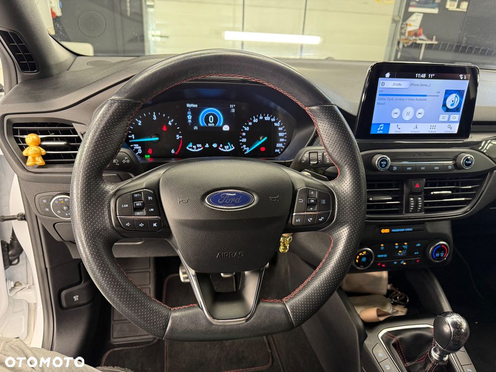 Ford Focus 1.5 EcoBlue Start-Stopp-System ST-LINE - 23