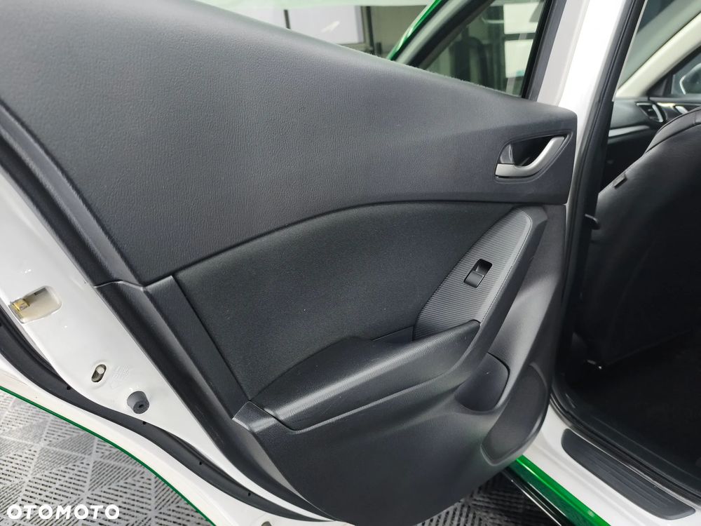 Mazda 3 2.0 Skypassion i-Eloop - 18